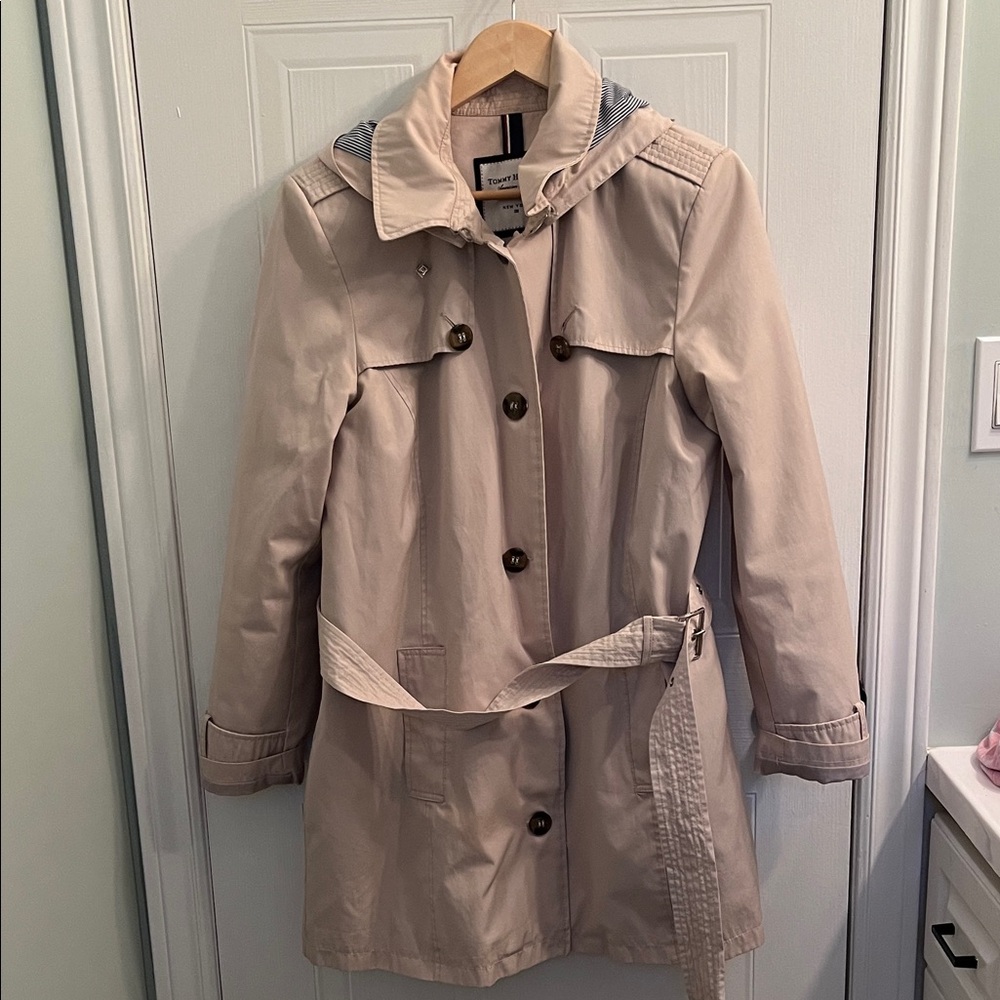 Tommy Hilfiger Light Tan Trench Coat